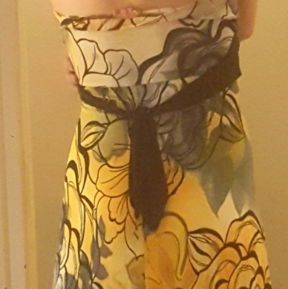 ➿ STUNNING FLOOR LENGTH STRAPLESS ➿ - Picture 3 of 5